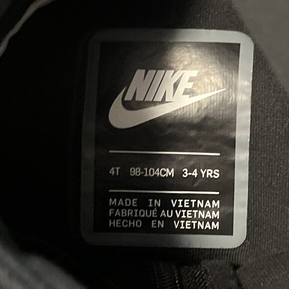 Nike Sportswear Tech Fleece Extended Kids Size 4 NWOT - Picture 4 of 9